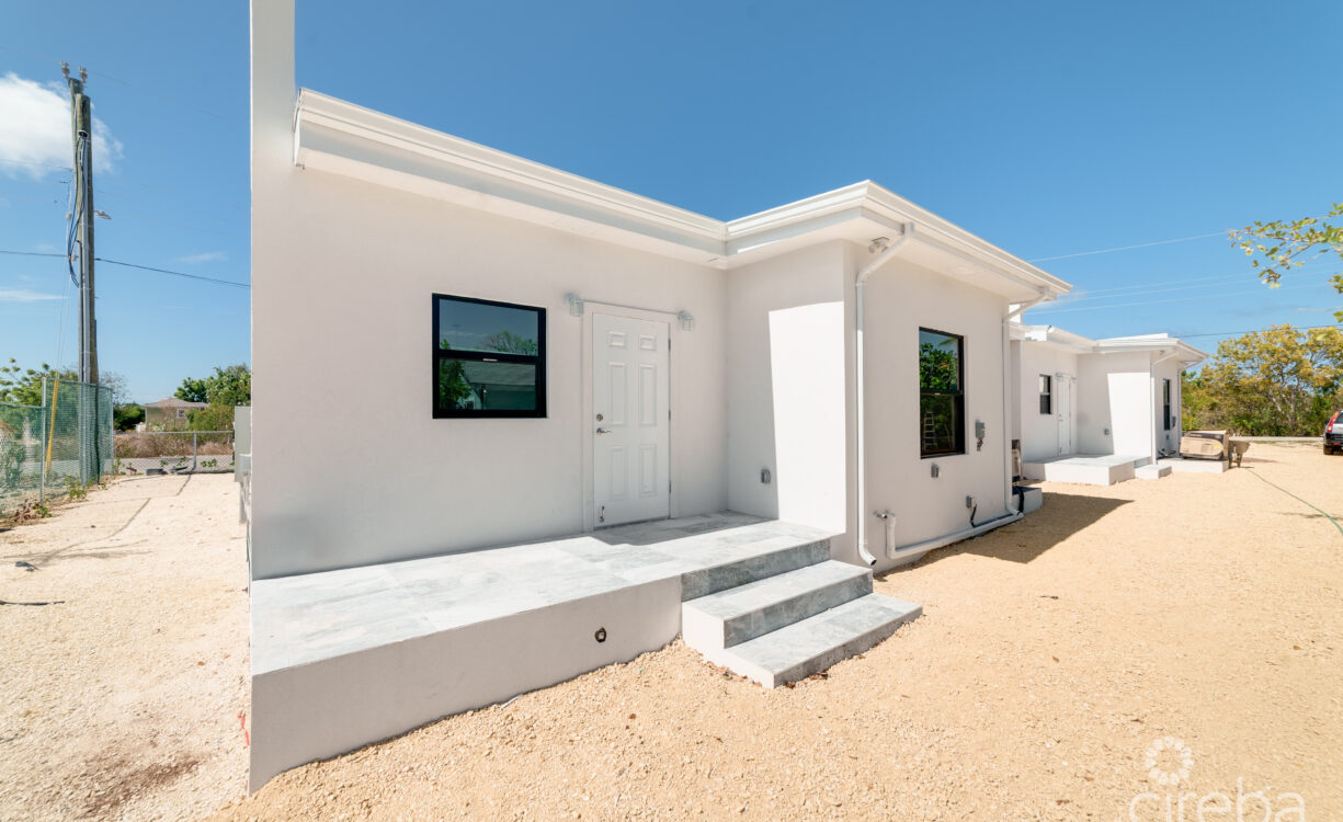 HYRE VIEW - 3 BED, 2 BATH DUPLEX