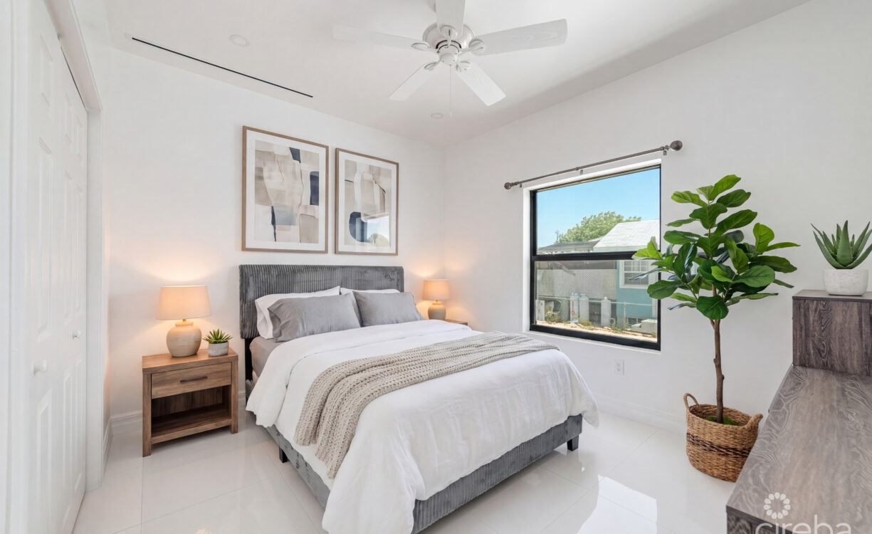 HYRE VIEW - 3 BED, 2 BATH DUPLEX