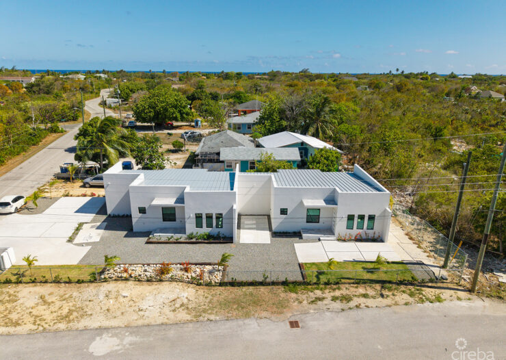 HYRE VIEW - 3 BED, 2 BATH DUPLEX