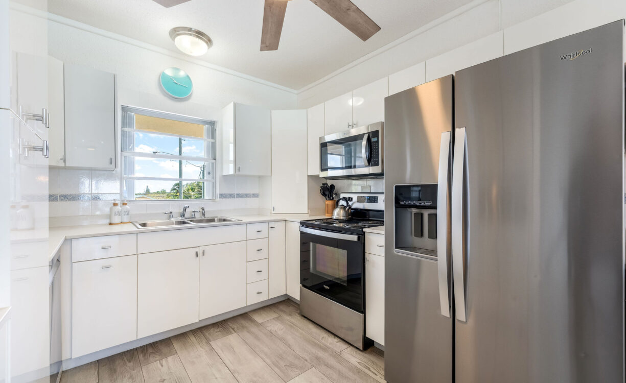 CORAL BAY VILLAGE 13, BEACH FRONT CONDO