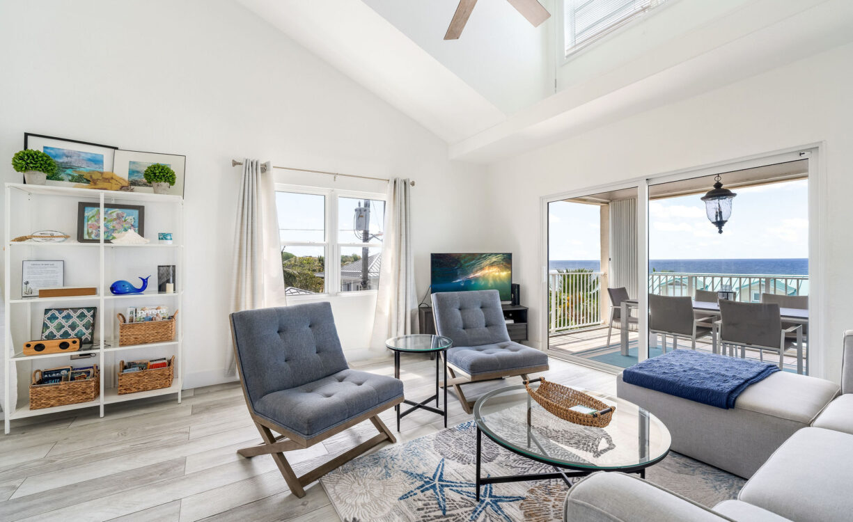 CORAL BAY VILLAGE 13, BEACH FRONT CONDO