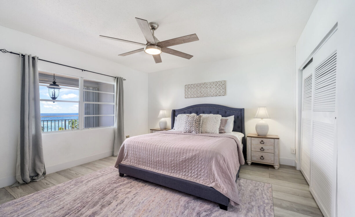 CORAL BAY VILLAGE 13, BEACH FRONT CONDO