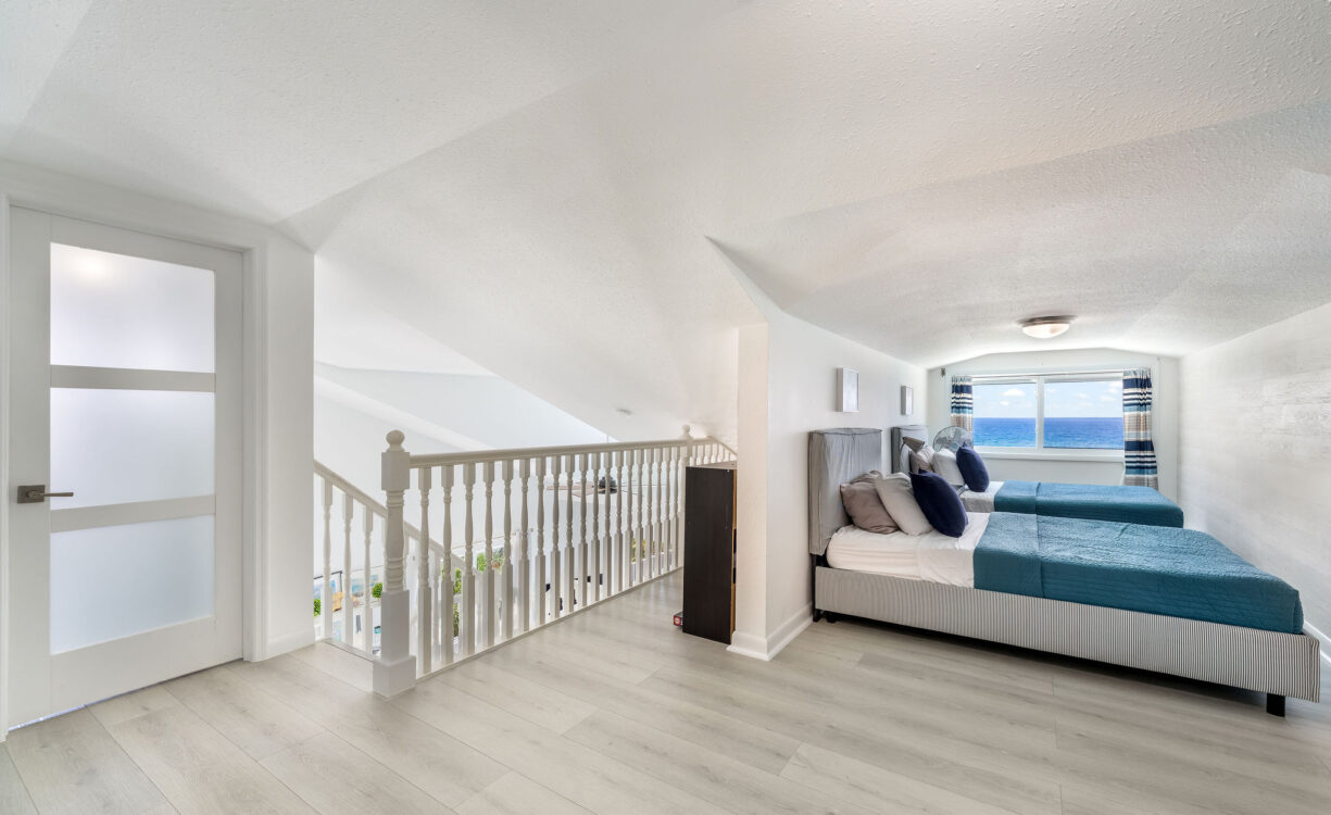CORAL BAY VILLAGE 13, BEACH FRONT CONDO