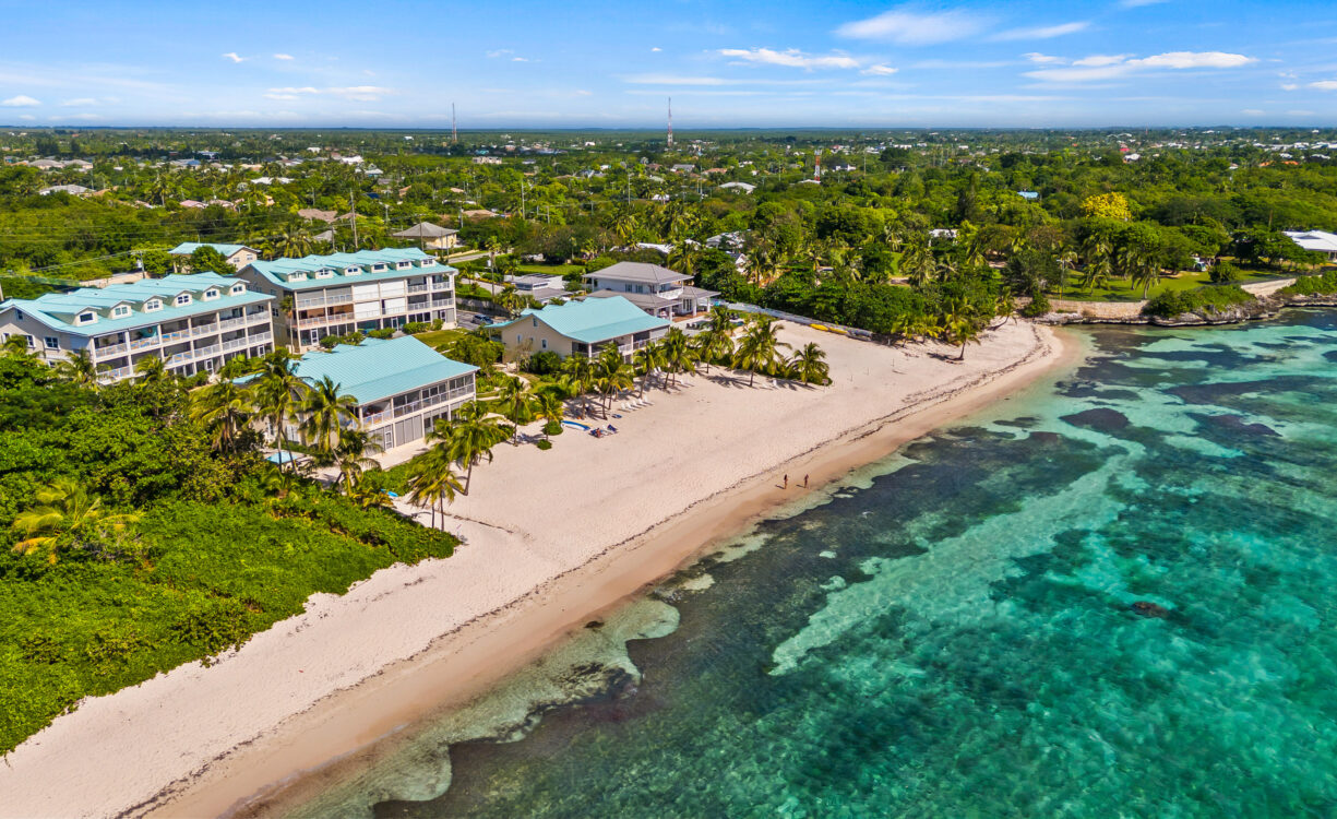 CORAL BAY VILLAGE 13, BEACH FRONT CONDO