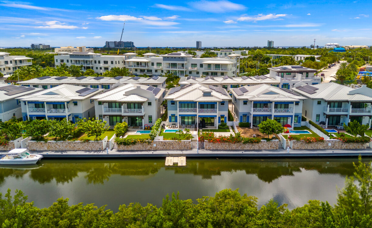 OLEA 117, CANAL FRONT TOWNHOME