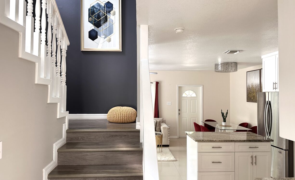 STERLING ESTATES 35, PRIVATE END UNIT