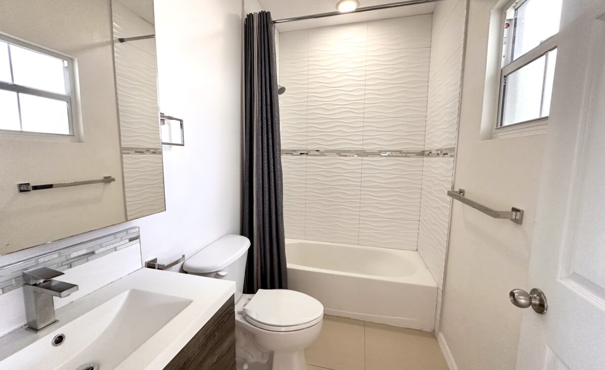 STERLING ESTATES 35, PRIVATE END UNIT