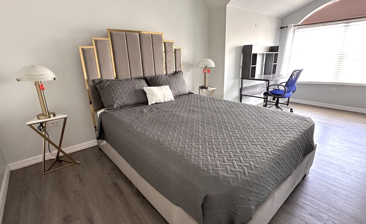STERLING ESTATES 35, PRIVATE END UNIT
