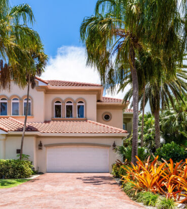 VISCAYA #1B - GOVERNORS HARBOUR WATERFRONT HOME
