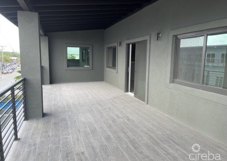 PRIME LOCATION - LEASED INVESTMENT WAREHOUSE