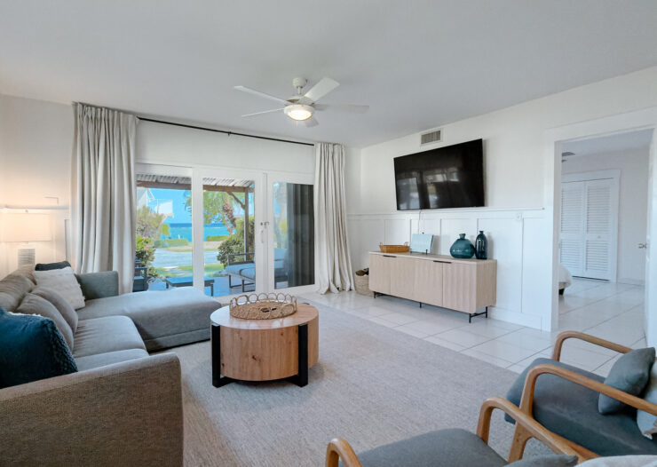 CARIBBEAN PARADISE, BEACHFRONT CONDO