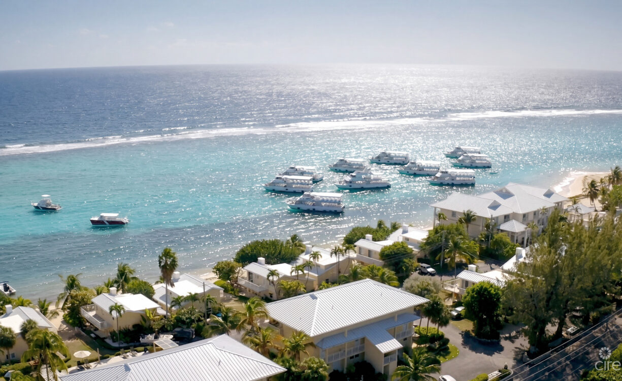 CARIBBEAN PARADISE, BEACHFRONT CONDO