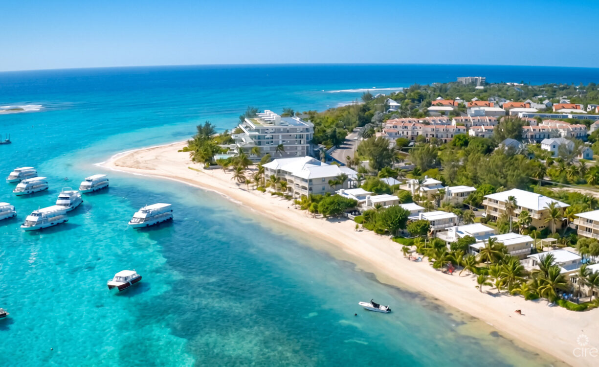 CARIBBEAN PARADISE, BEACHFRONT CONDO