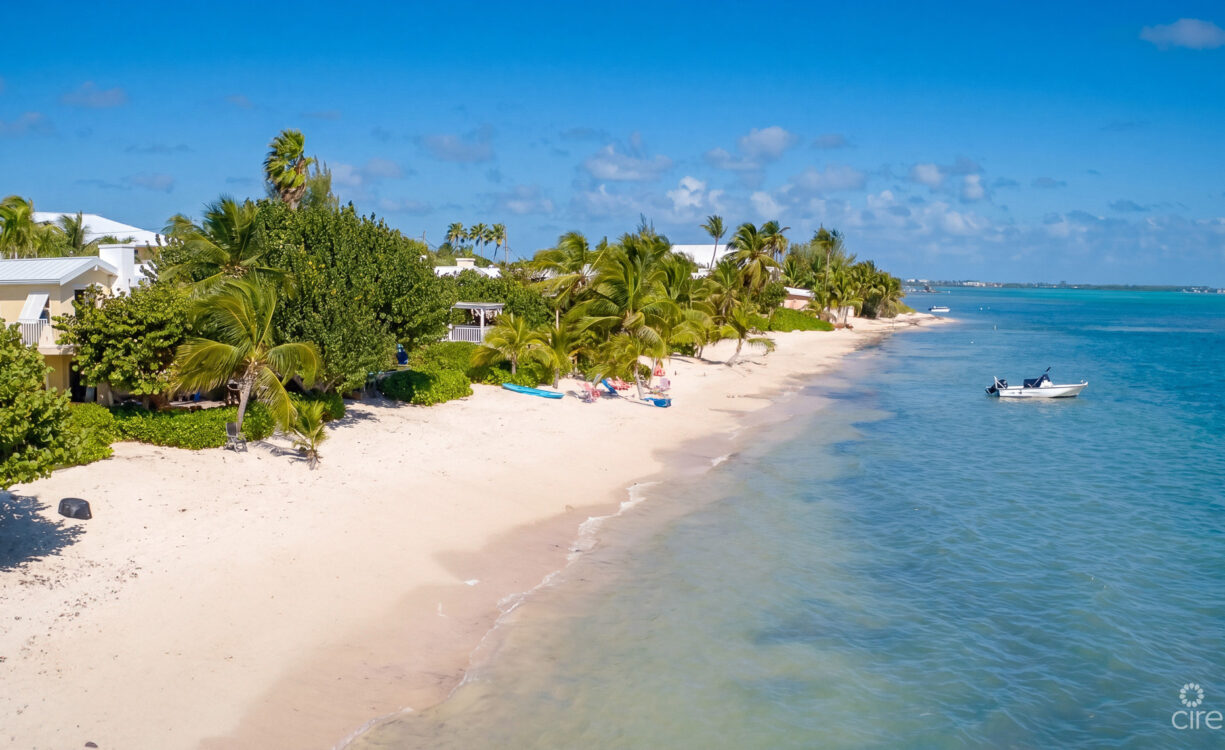 CARIBBEAN PARADISE, BEACHFRONT CONDO