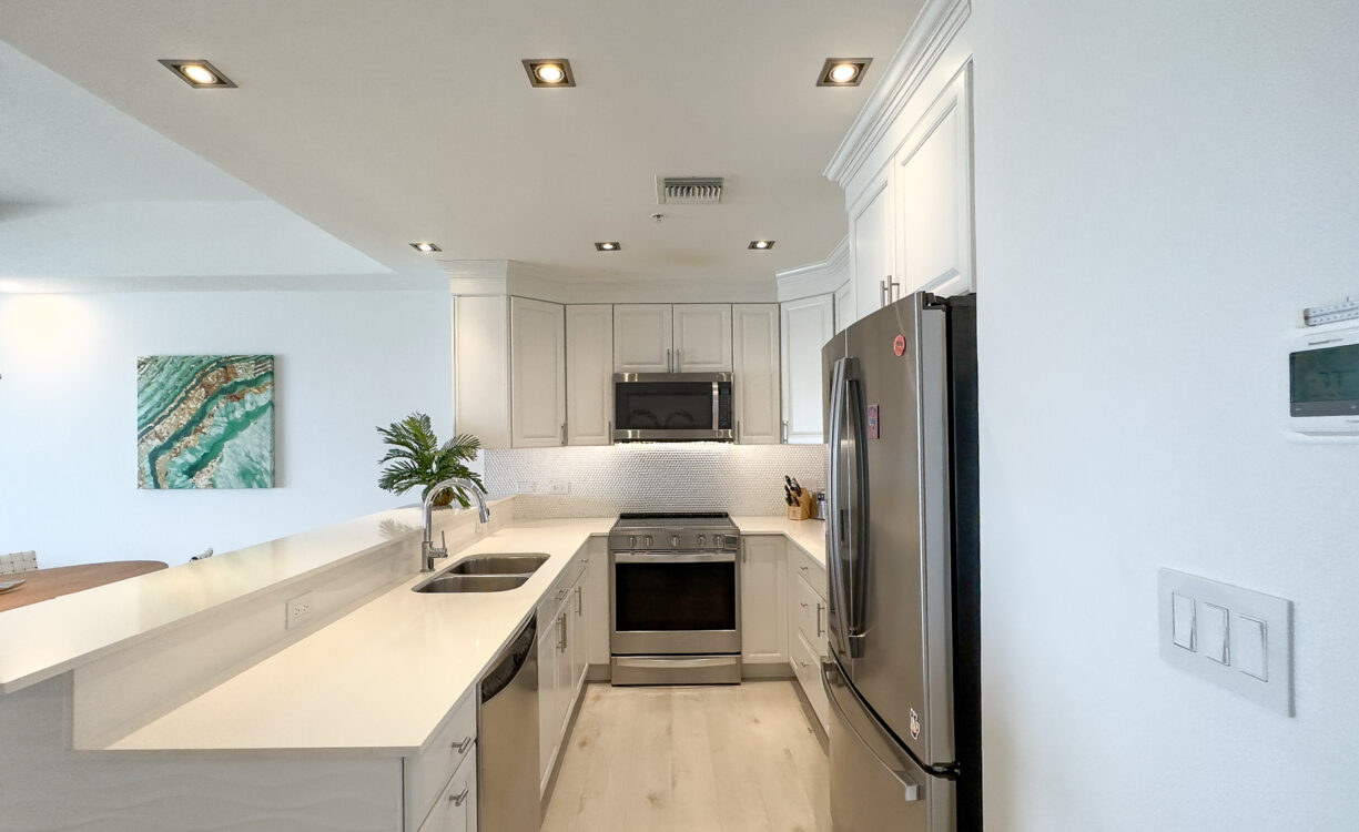 SOUTH BAY BEACH CLUB UNIT 27