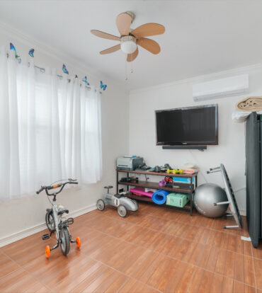 PARKLANE LIVING TOWNHOUSE