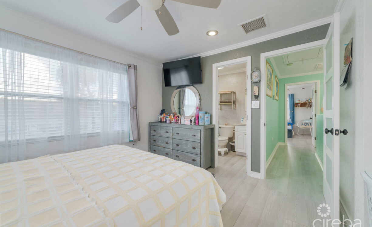 PARKLANE LIVING TOWNHOUSE