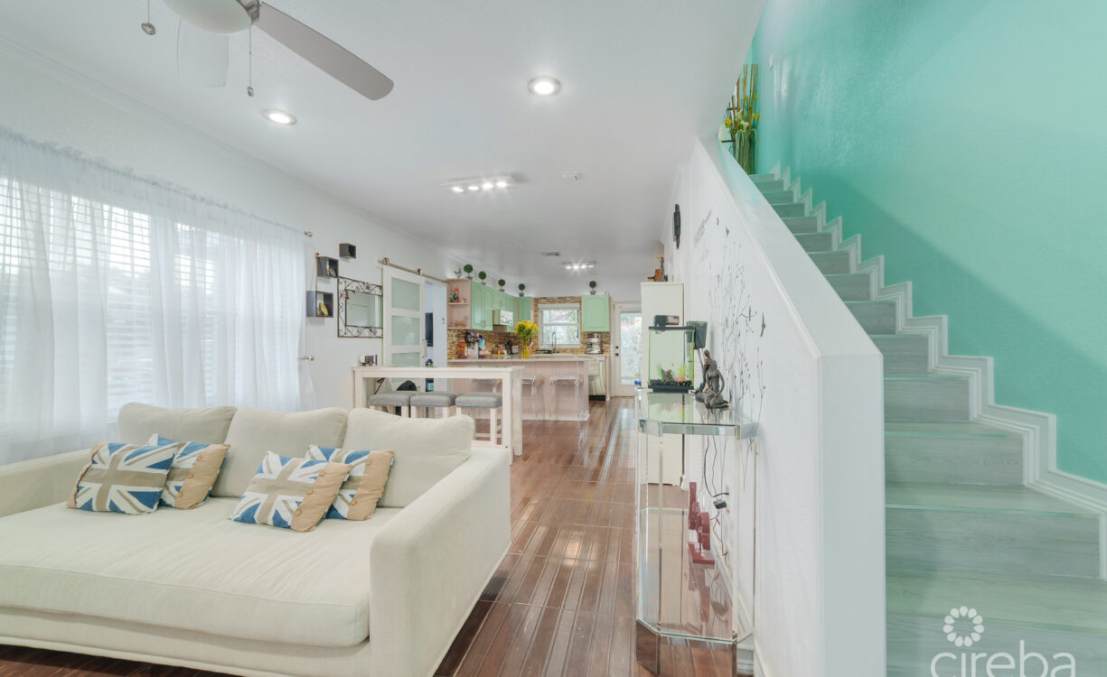 PARKLANE LIVING TOWNHOUSE