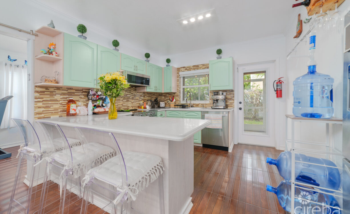 PARKLANE LIVING TOWNHOUSE