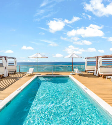 THE SANDS, LUXURY OCEAN VIEW CONDO, ROOF TOP TERRACE, SMB