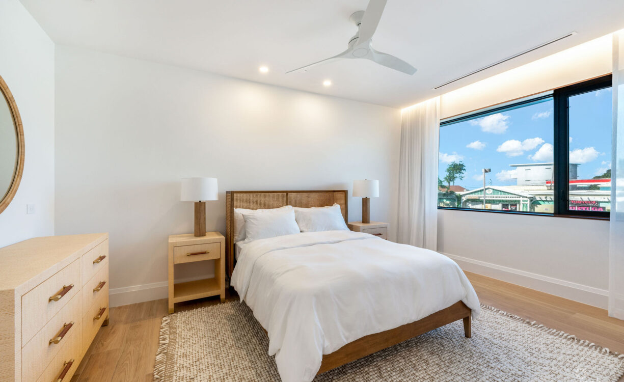 THE SANDS, LUXURY OCEAN VIEW CONDO, ROOF TOP TERRACE, SMB