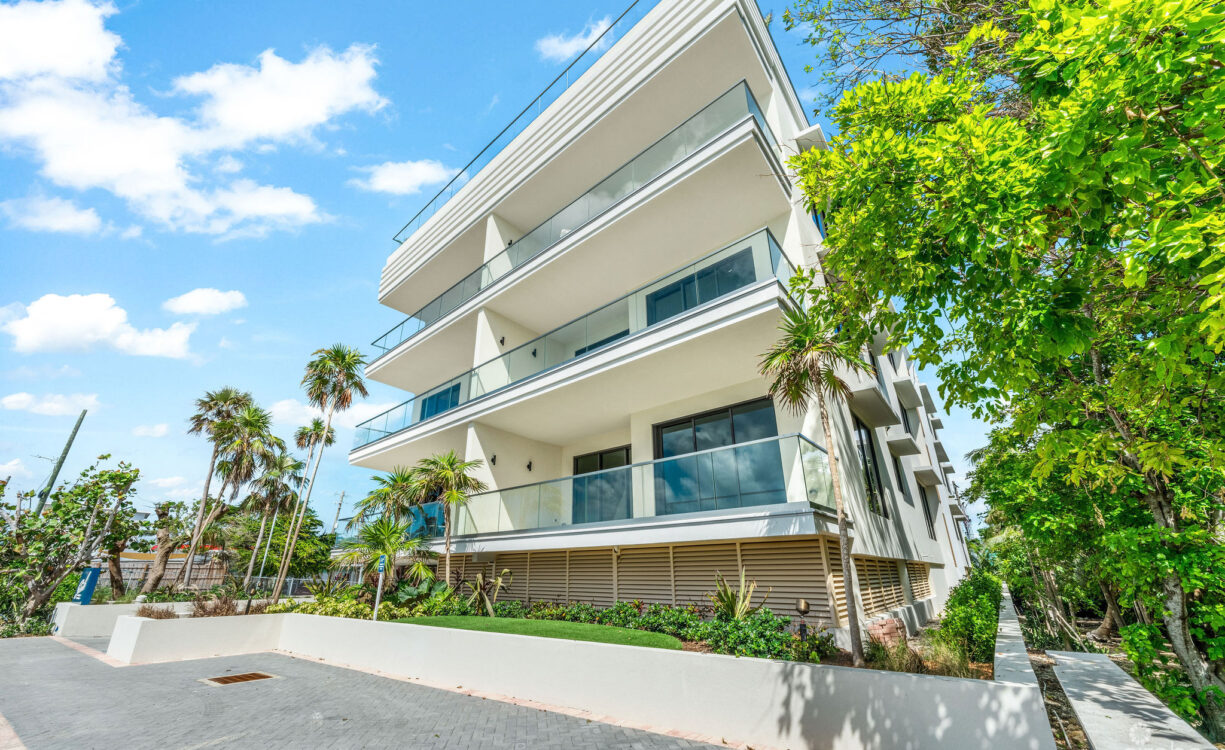 THE SANDS, LUXURY OCEAN VIEW CONDO, ROOF TOP TERRACE, SMB