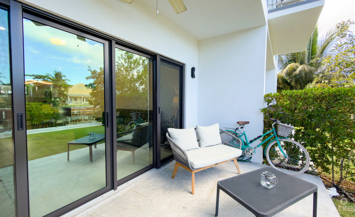 THE LAGOONS 2 BED WATERFRONT TOWNHOUSE