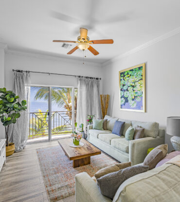 HARBOUR POINT OCEANFRONT 3 BED PLUS OFFICE
