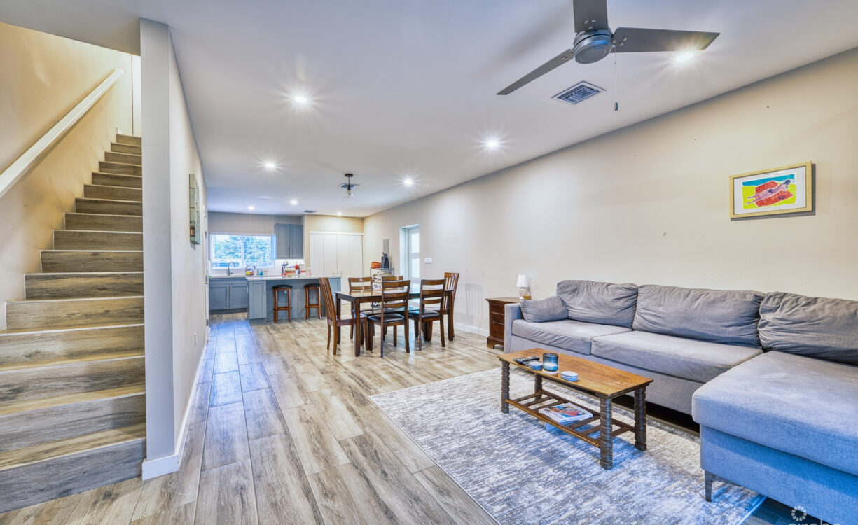 DOWNTOWN REACH 801
