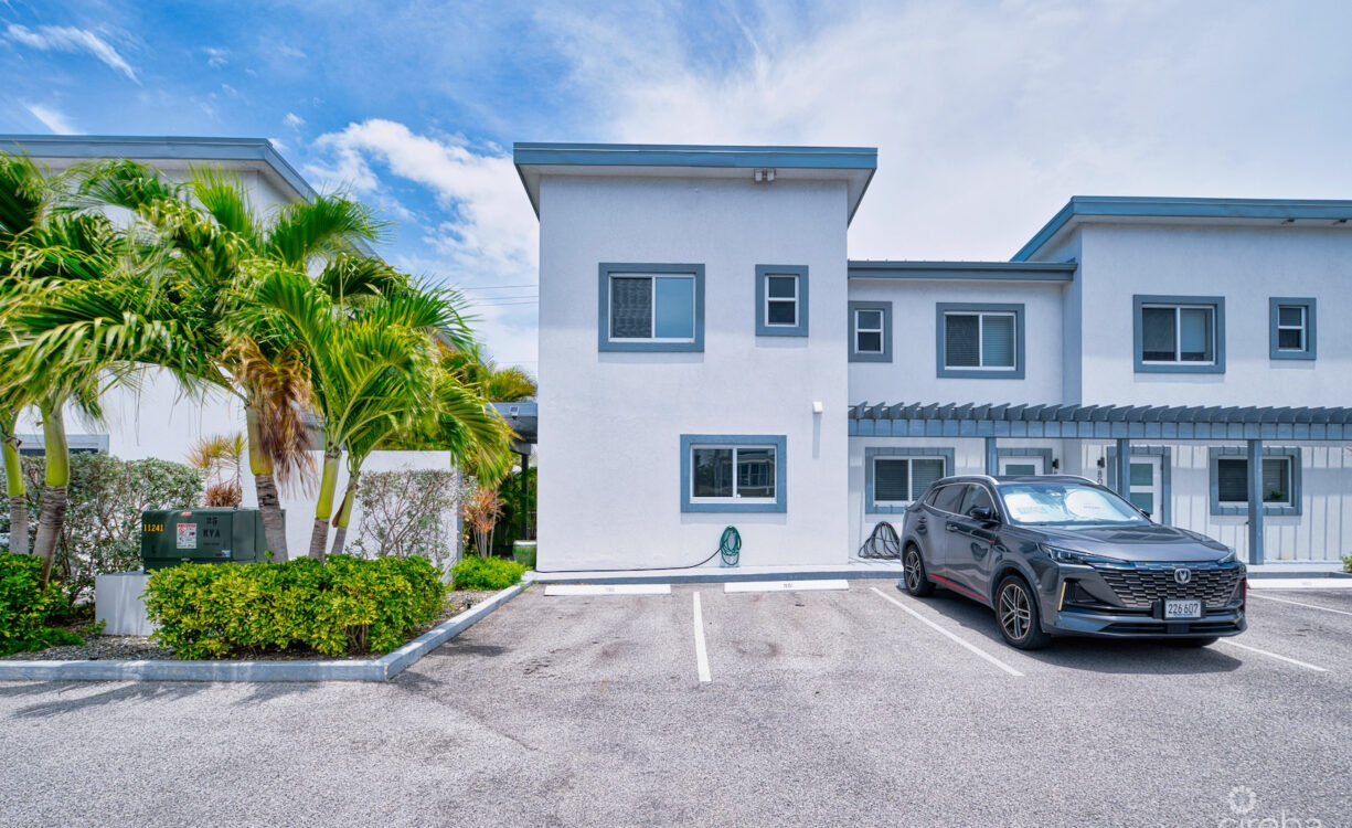 DOWNTOWN REACH 801