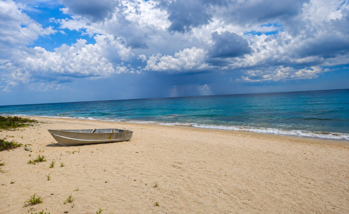 SECRET BEACH