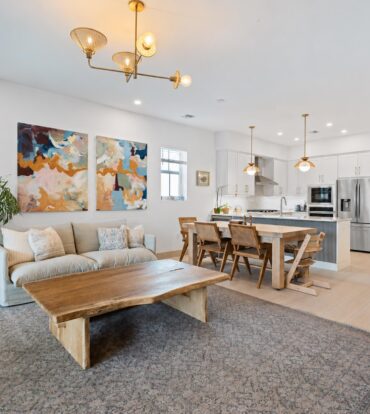 PERIWINKLE 551, 3 BEDROOM TOWNHOME