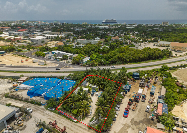 HEAVY INDUSTRIAL - 0.50 ACRES ON SEYMOUR DR