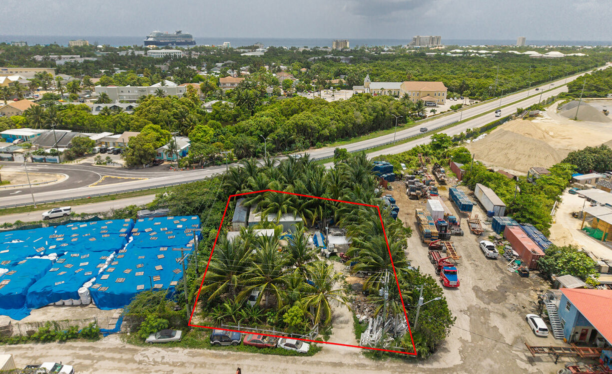 HEAVY INDUSTRIAL - 0.50 ACRES ON SEYMOUR DR