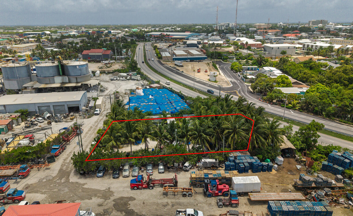 HEAVY INDUSTRIAL - 0.50 ACRES ON SEYMOUR DR