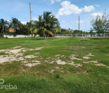 DUPLEX DEVELOPMENT OPPORTUNITY OFF SEVEN MILE CORRIDOR