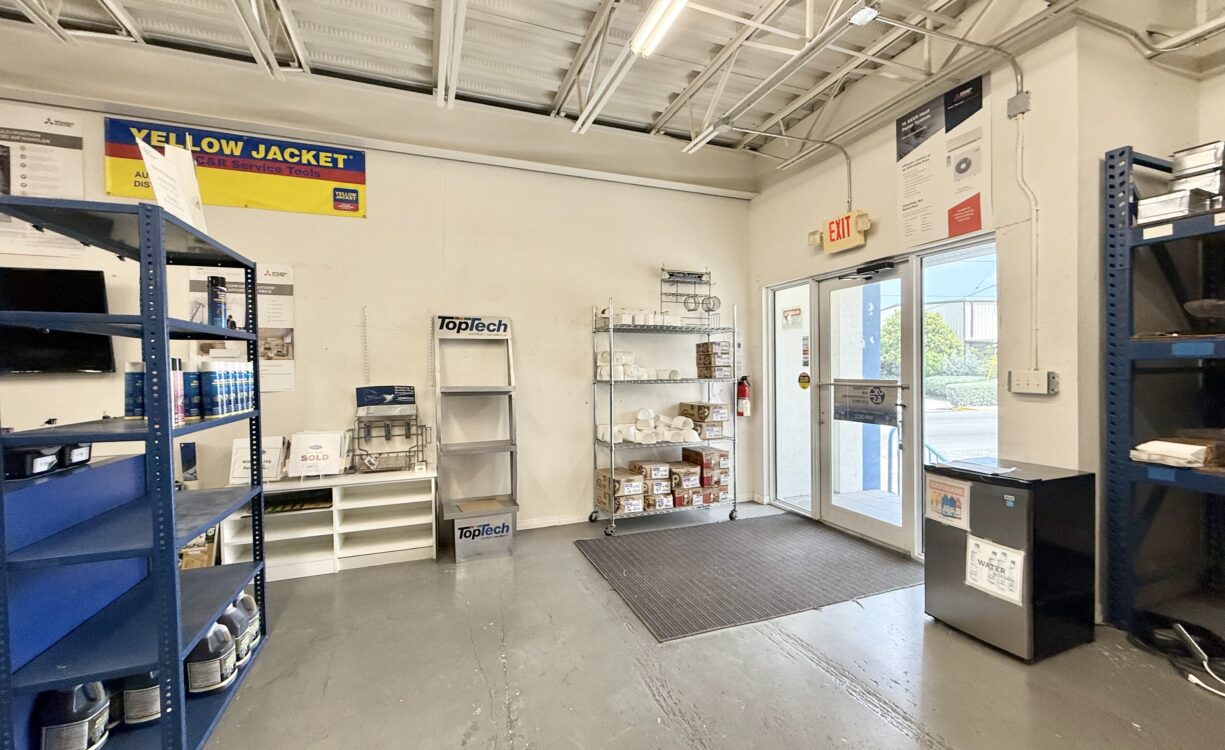 THE DOT COM CENTER UNIT 11, INDUSTRIAL DRIVE