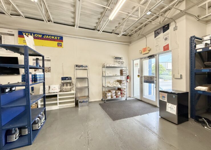THE DOT COM CENTER UNIT 11, INDUSTRIAL DRIVE
