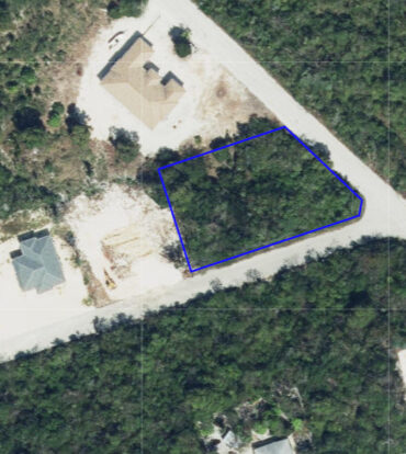 CORNER LOT ON THE BLUFF - CAYMAN BRAC - .36 ACRES